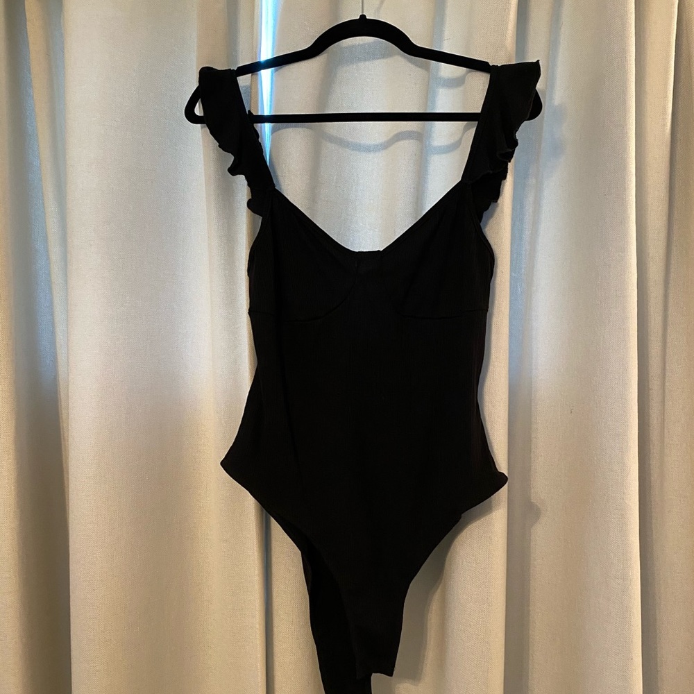Black Ruffle Sleeve Bodysuit